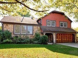 100 Westhampton Ct, Aurora, IL