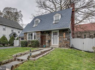 4019 School Ln, Drexel Hill, PA 19026