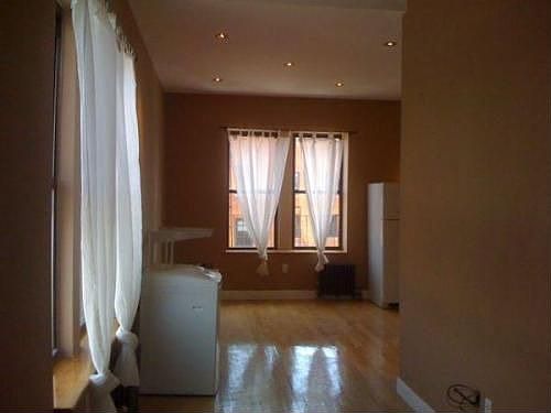 1st image of 67 Whipple St
