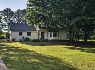 955 Pine Grove Rd, Harvest, AL 35749