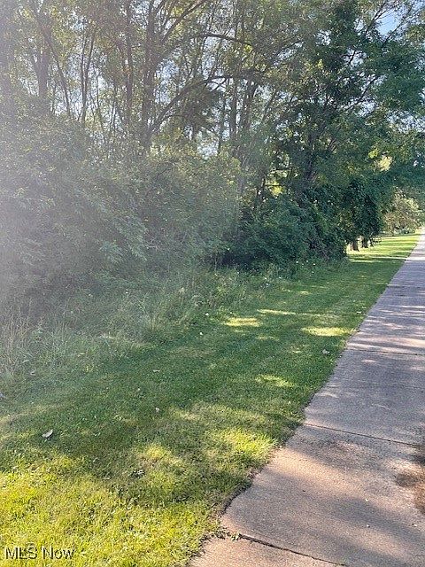 2nd image of Brecksville Rd