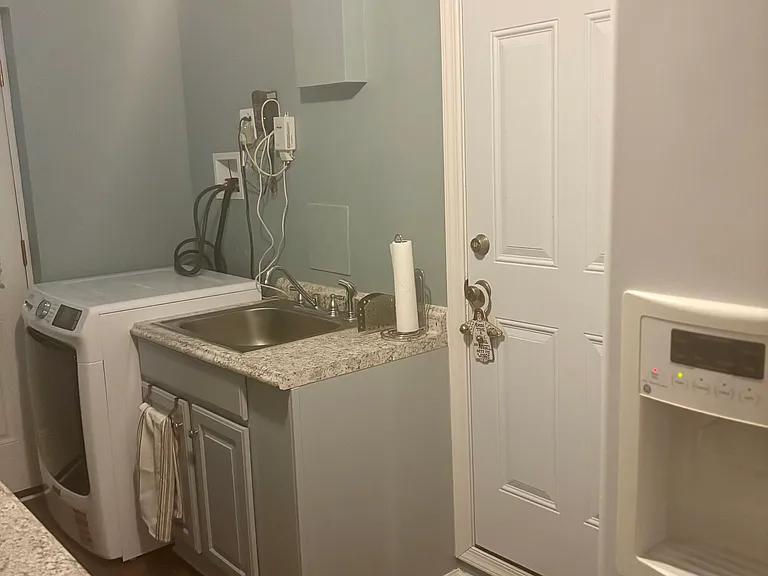 6828 Redberry Rd — Photo 12