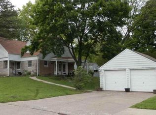2126 1/2 21st Ave, Rock Island, IL