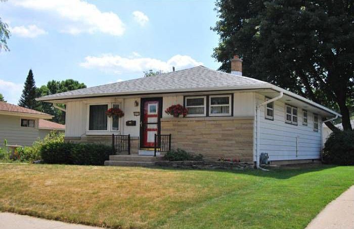 2833 S 102nd St, West Allis, WI 53227 | Zillow