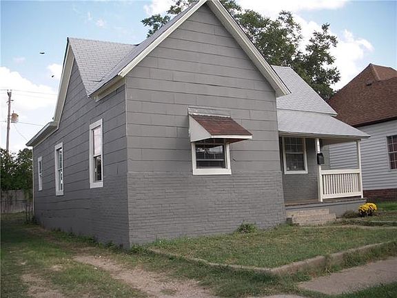4th image of 1719 May St