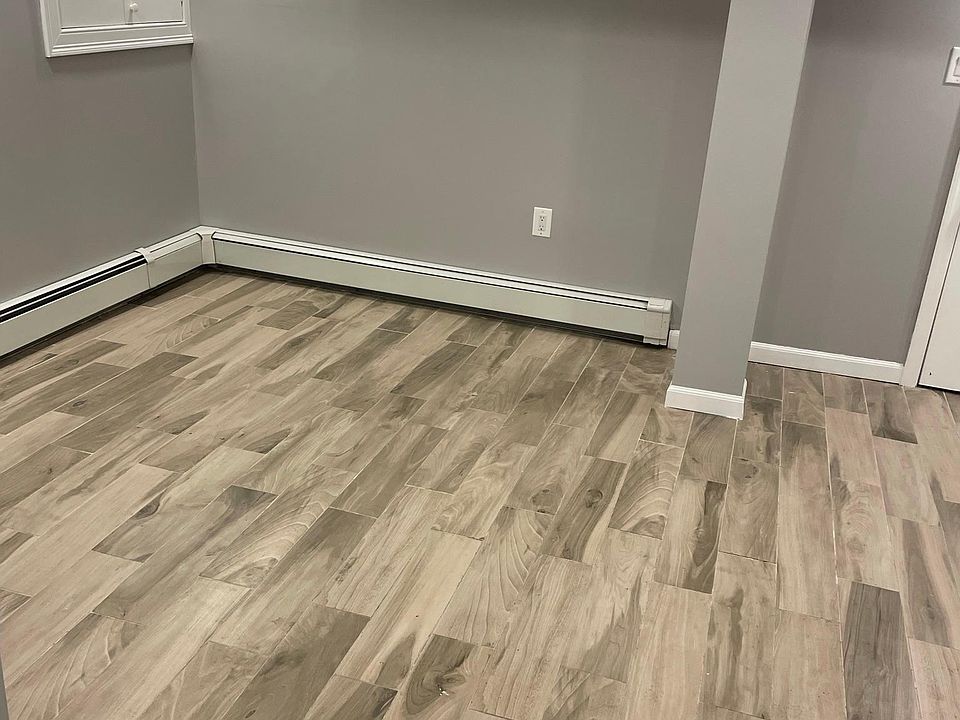 1st image of 9814 Avenue L