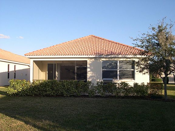 Barrel Tile Roof w/screen lanai