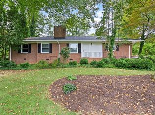 100 Hermitage Rd, Greenville, SC 29615