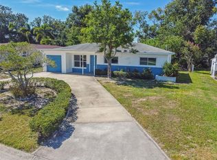 10737 Village Green Ave, Seminole, FL 33772
