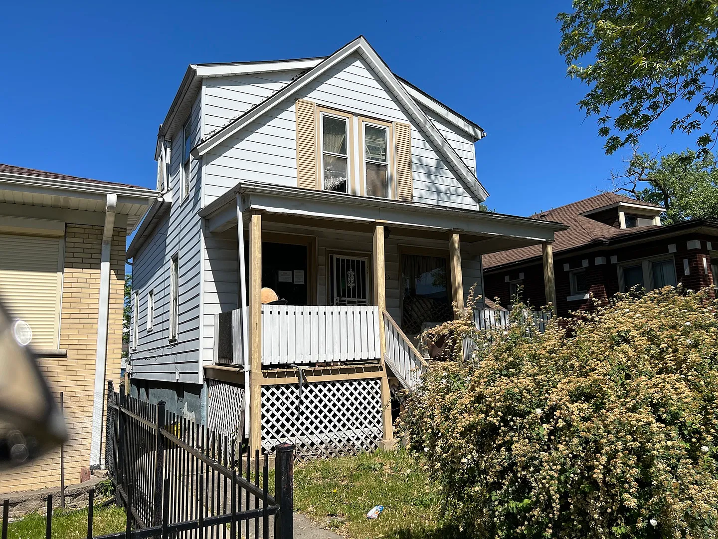 8836 S Carpenter St photo 1