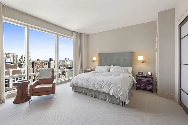 Sold by Compass | media 22