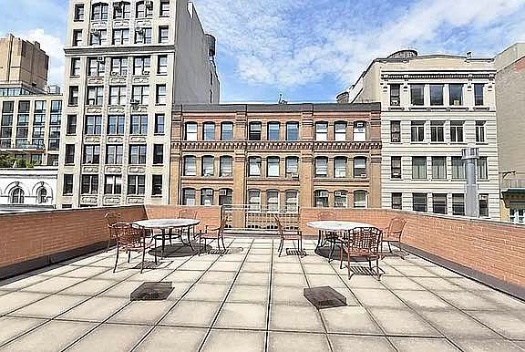 5th image of 140 W 19th St #5