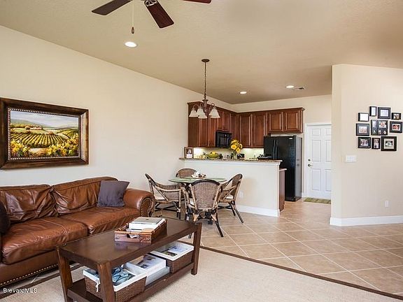 5th image of 1185 Normandie Way