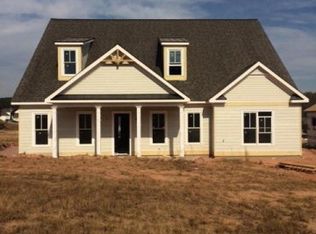 1415 Oconee Springs Blvd, Statham, GA 30066