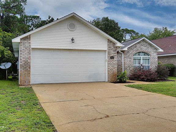 3rd image of 762 Pearl Sand Dr