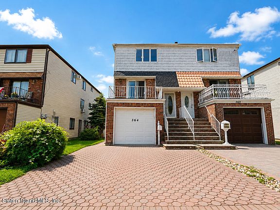 3rd image of 364 Adams Ave