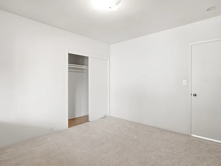 857 Park Drive — Photo 15