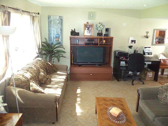 5th image of 412 Capricorn Ct