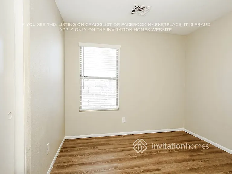 16255 W Moreland St — Photo 11
