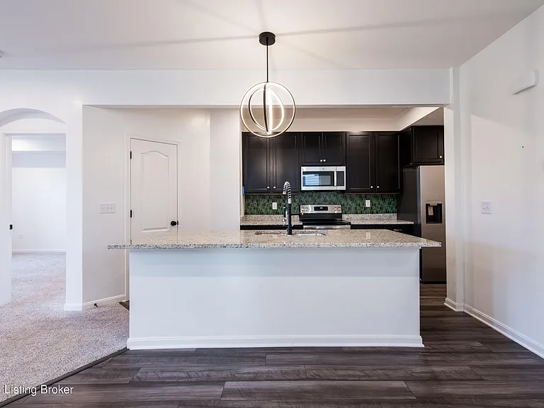 10029 Windcrest Farms Ln — Photo 11