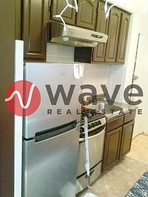 Rented by Wave Real Estate Group | media 56