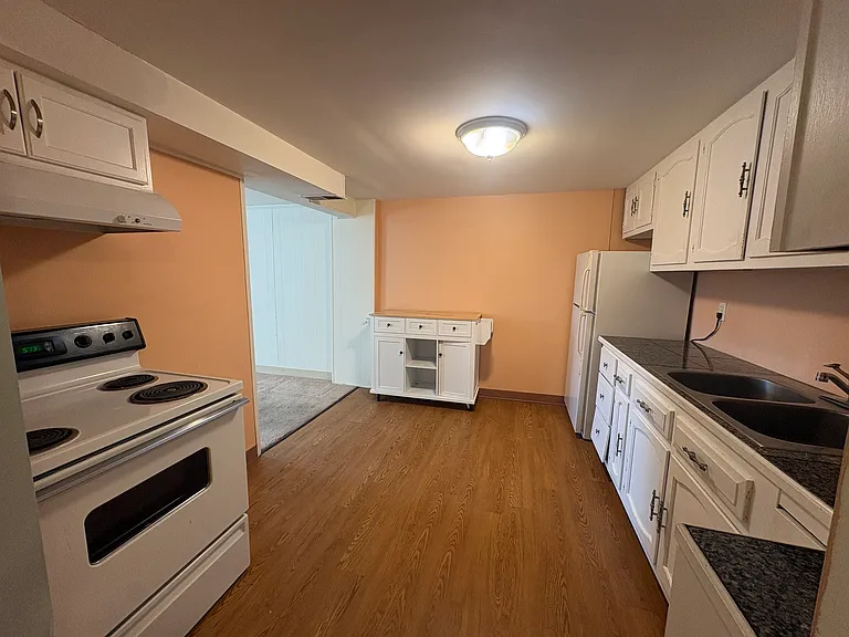 24 Electric Ave #2 — Photo 8