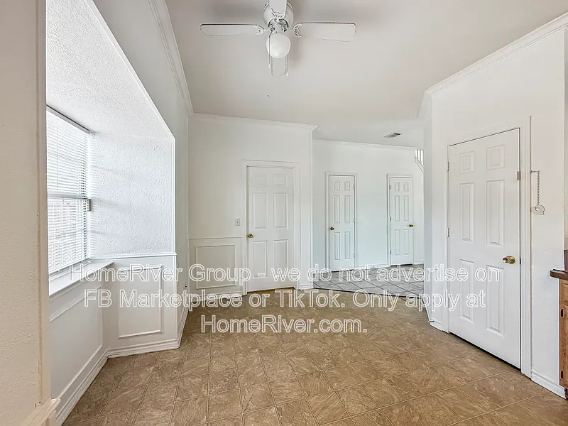 4 bed, 3.0 bath, 1832 sqft, $2,195 — Photo 4