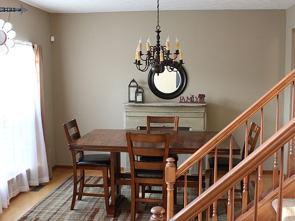 2nd image of 4879 Deer Run Dr
