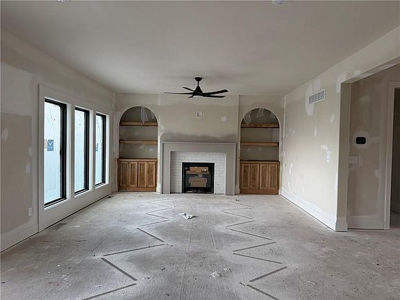 5th image of 836 Reed Dr