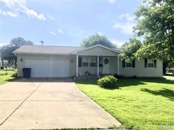 114 S White Oak St, Desloge, MO 63601