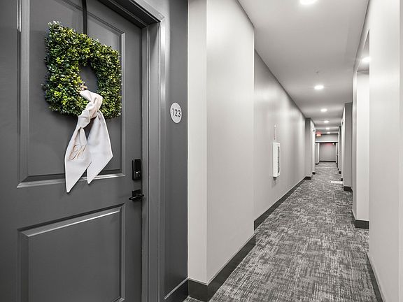 3rd image of 1677 54th Ave N #123