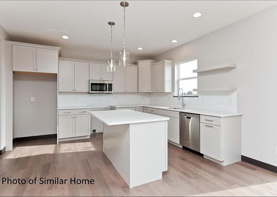 2nd image of 2756 Hawks Ridge Ln