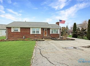 1036 W Fremont Rd, Pt Clinton, OH 43452