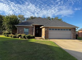 306 Bradford Cir, Bossier City, LA 71111