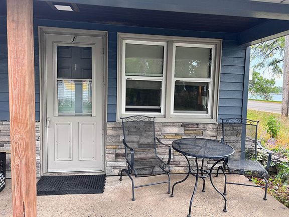 4th image of 702 W Lake Dr Studio 1