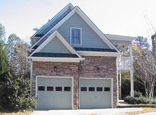 607 Sycamore Ridge Dr, Decatur, GA 30030