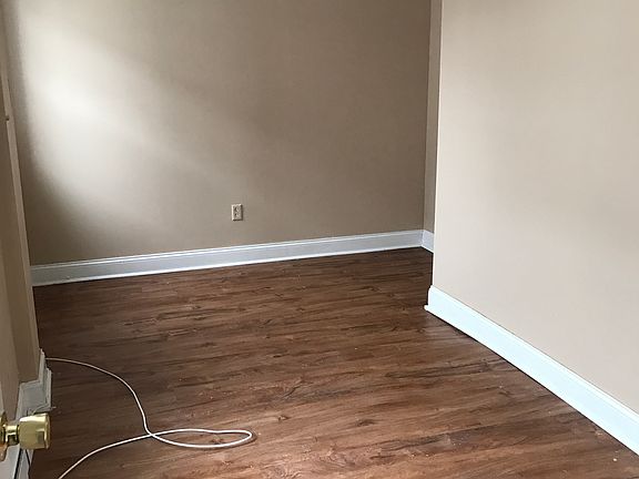 3rd image of 3641 N 15th St APT 3R