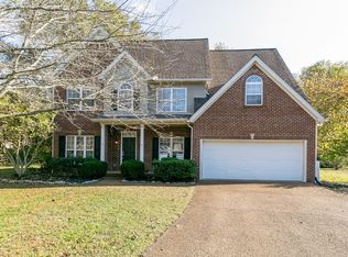2806 Comanche Trl, Thompsons Station, TN 37179