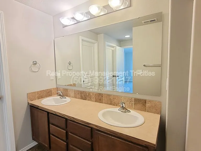 6206 Maryhill Ln — Photo 20