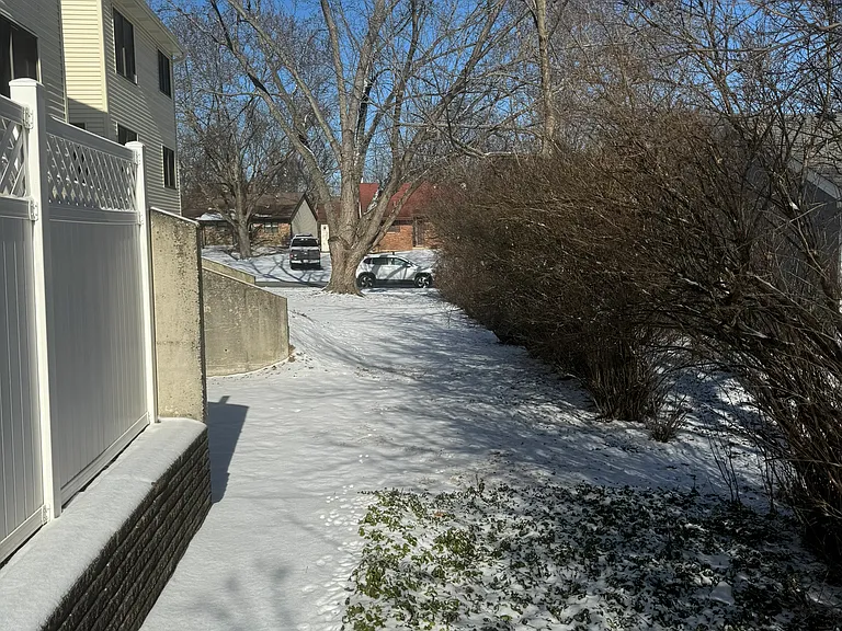 7S485 Lynn Dr — Photo 52