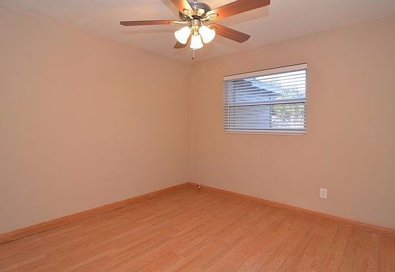 2nd image of 643 Cedarwood St N