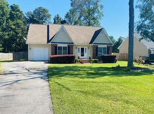 1120 N Lake Dr, Greenwood, SC 29649