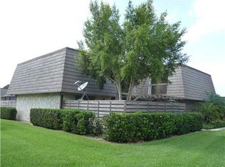 908 9th Ter, Palm Beach Gardens, FL 33418