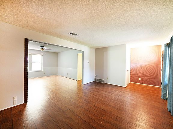 4th image of 734 Kingswood Ave