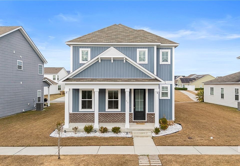 1st image of 11 Dogwood Circle