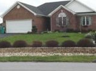 121 Kempton Ct, Bowling Green, KY 42104