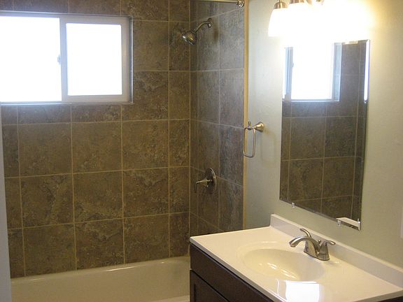 4th image of 4517 36th St