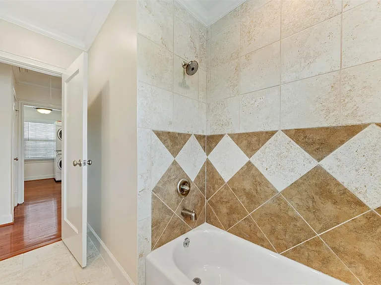 2343 Shakespeare St #2 — Photo 18