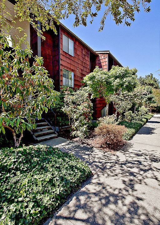 1st image of 8937 Ravenna Ave NE #8937