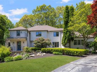 125 Adirondack Dr, East Greenwich, RI 02818